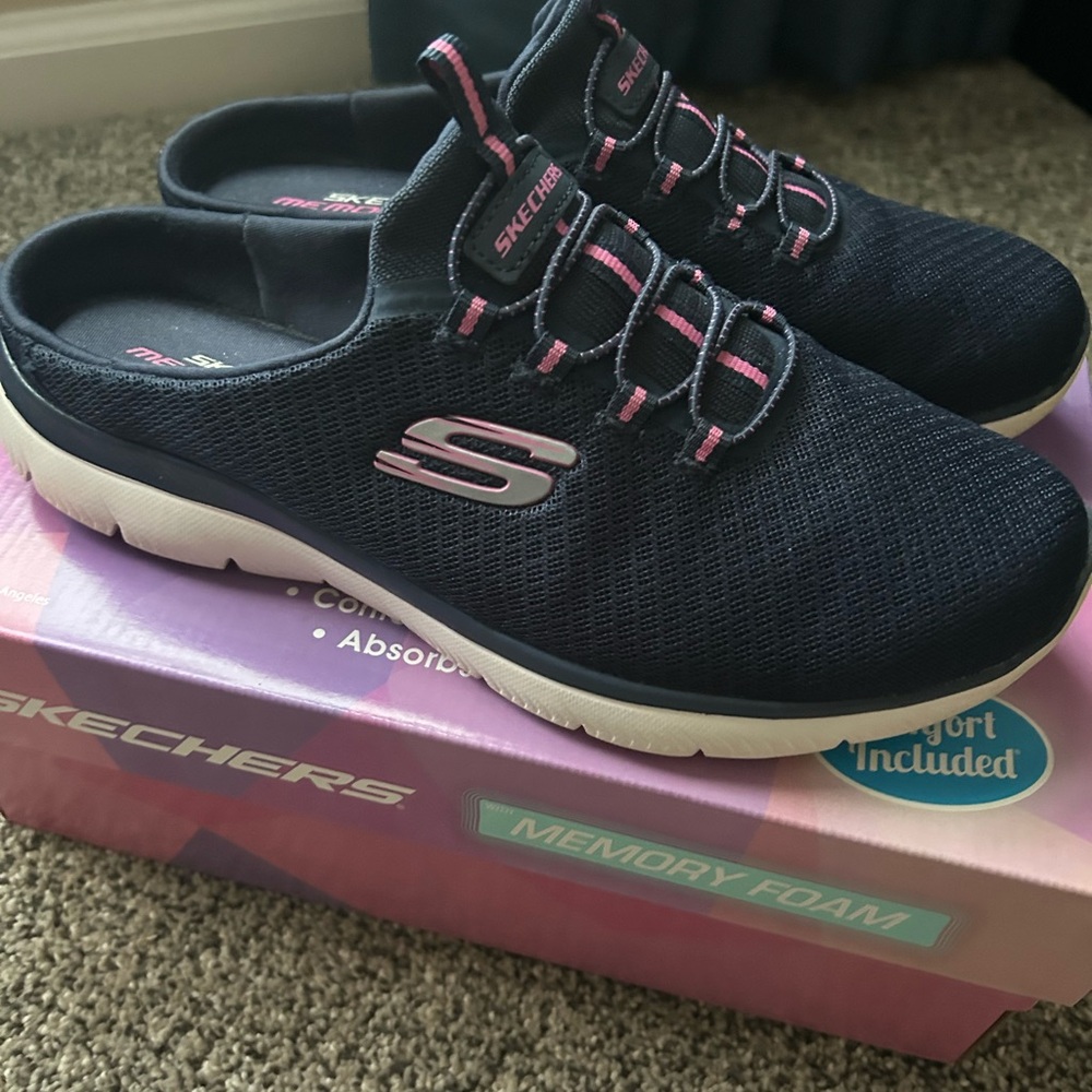 Skecher swift step